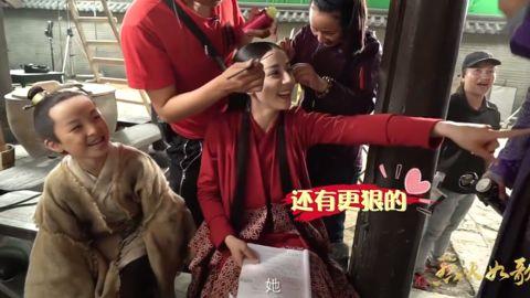 剧组吃瓜日常,揭秘明星们的吃瓜日常