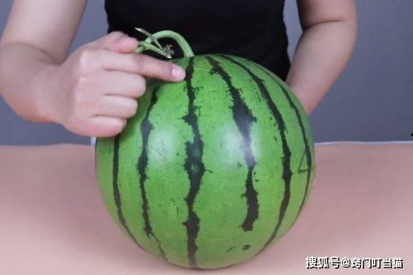 看瓜怎样吃,尽享看瓜新食尚