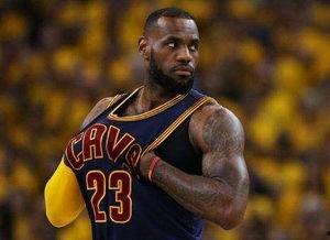 吃瓜的勒布朗,吃瓜群众的篮球传奇 第3张 吃瓜的勒布朗,吃瓜群众的篮球传奇 第3张